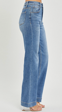 Load image into Gallery viewer, Date Night Jeans
